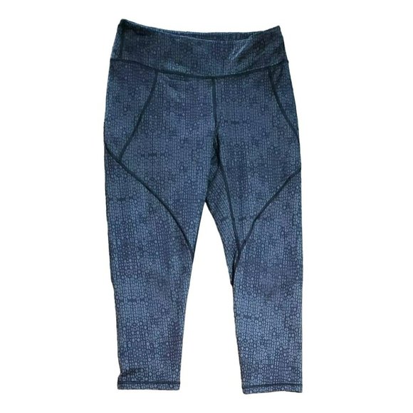 Patagonia Worn Wear Women's Black Grey Geometric Print Centered Crop Pants - Picture 3 of 5